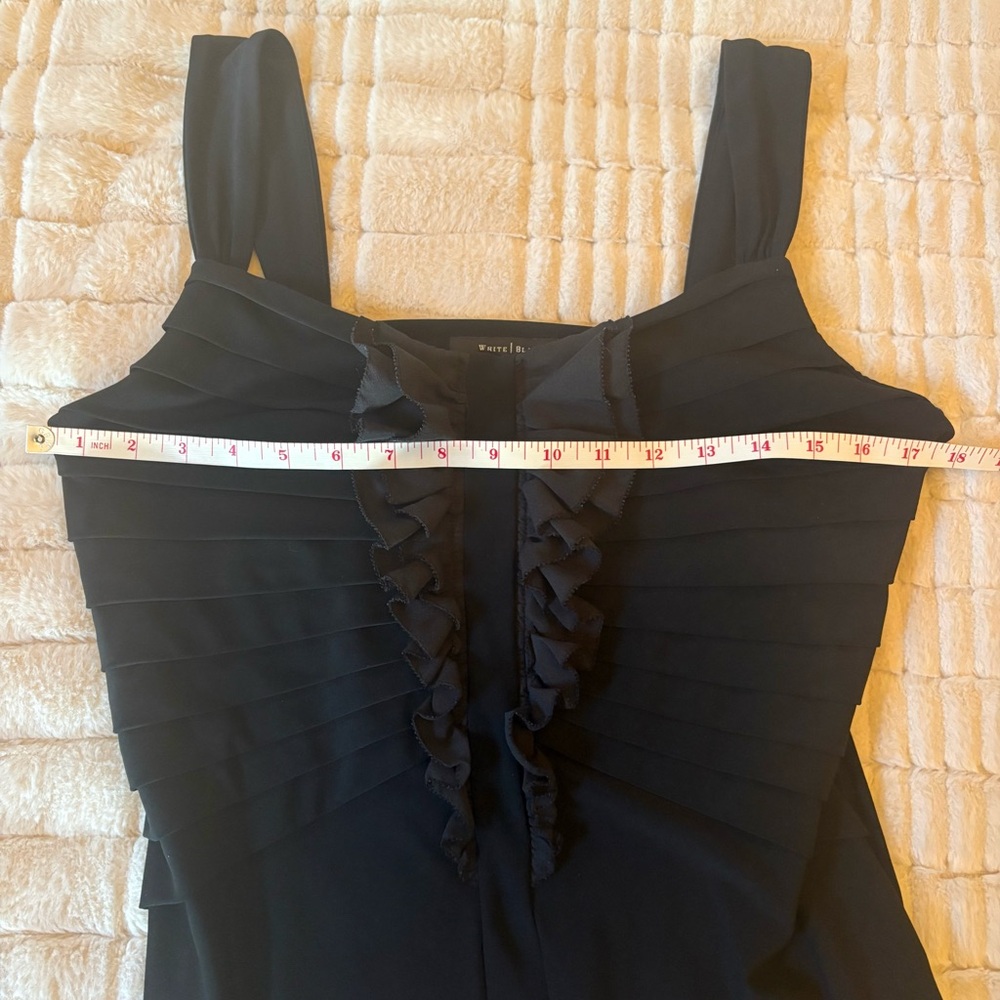 Feminine & Chic White House Black Market Black Sleeveless Ruffle Shell Top - Picture 4 of 7